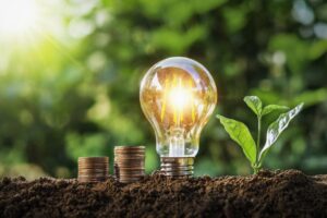 : Infografía mostrando las tres deducciones por eficiencia energética: 20%, 40% y 60% en la Renta 2025